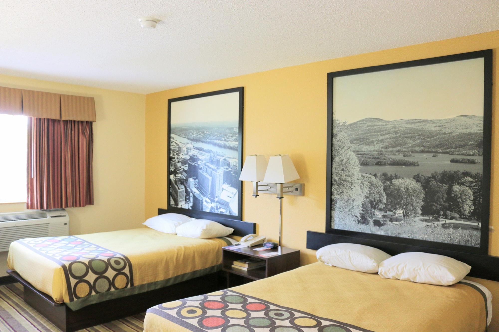 Super 8 By Wyndham - Albany Airport 2*