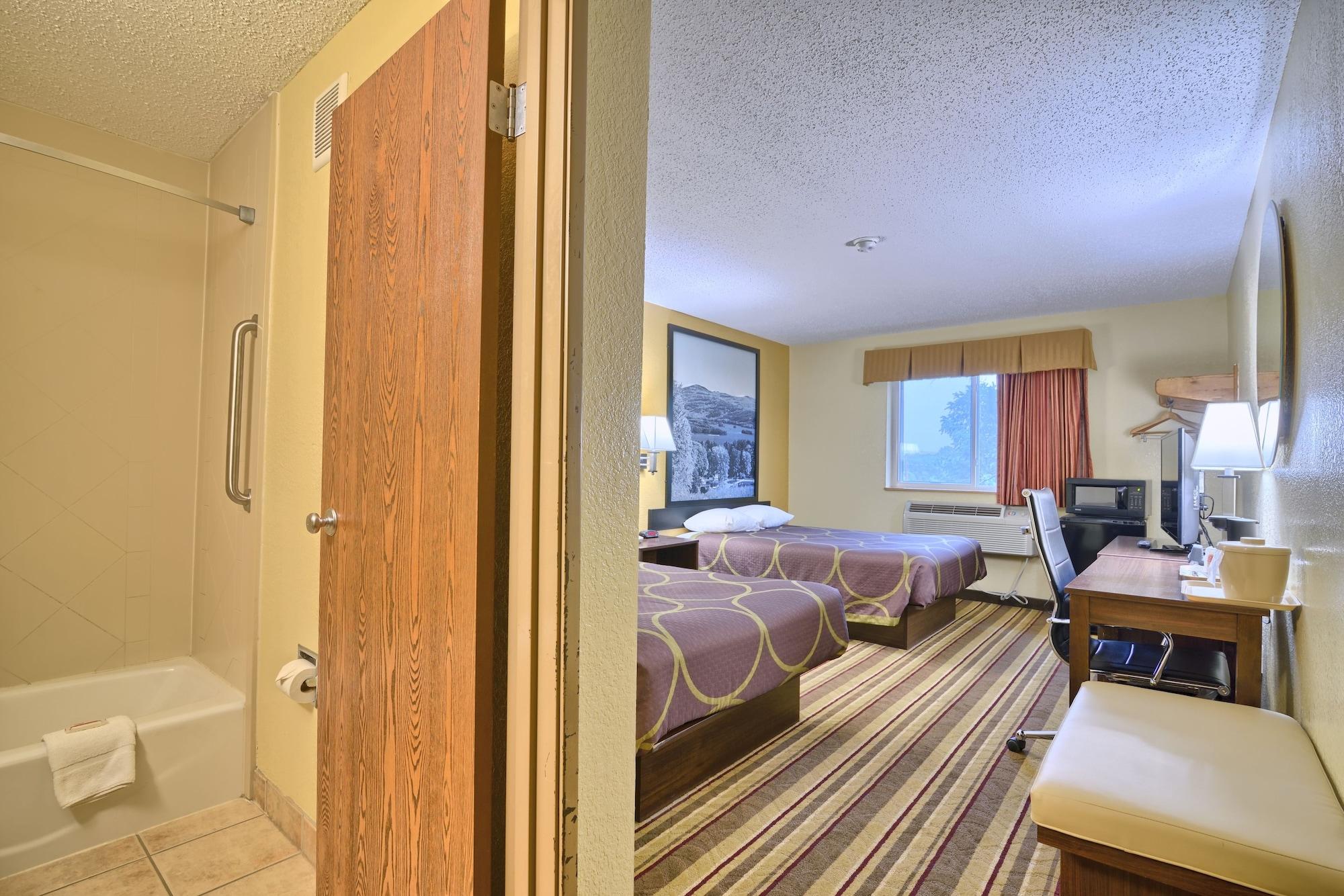 Hotel Super 8 By Wyndham - Albany Airport 2*