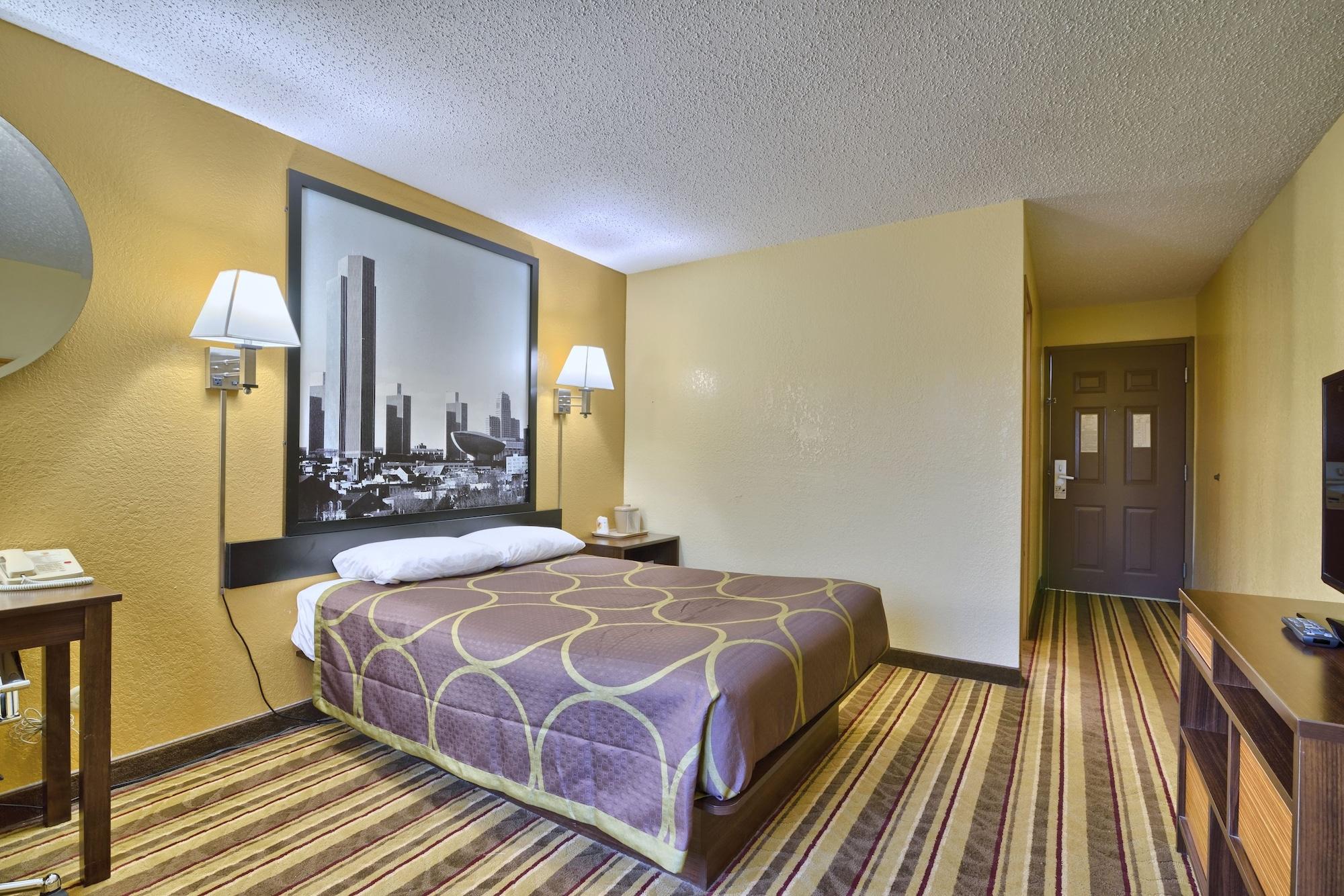 Super 8 By Wyndham - Albany Airport Hotel 2*