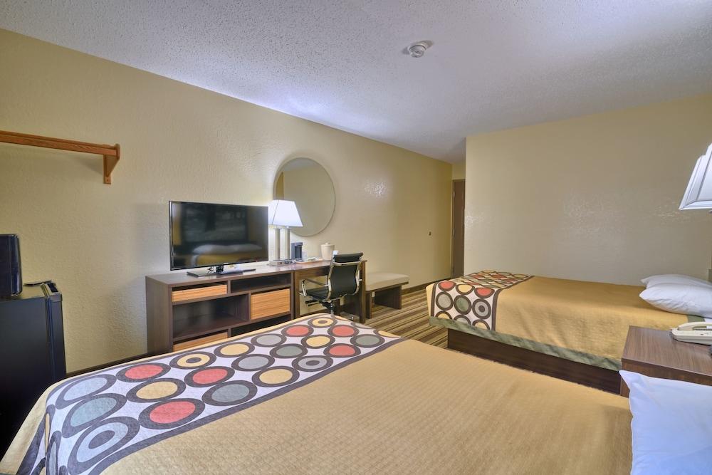Hotel Super 8 By Wyndham - Albany Airport Latham