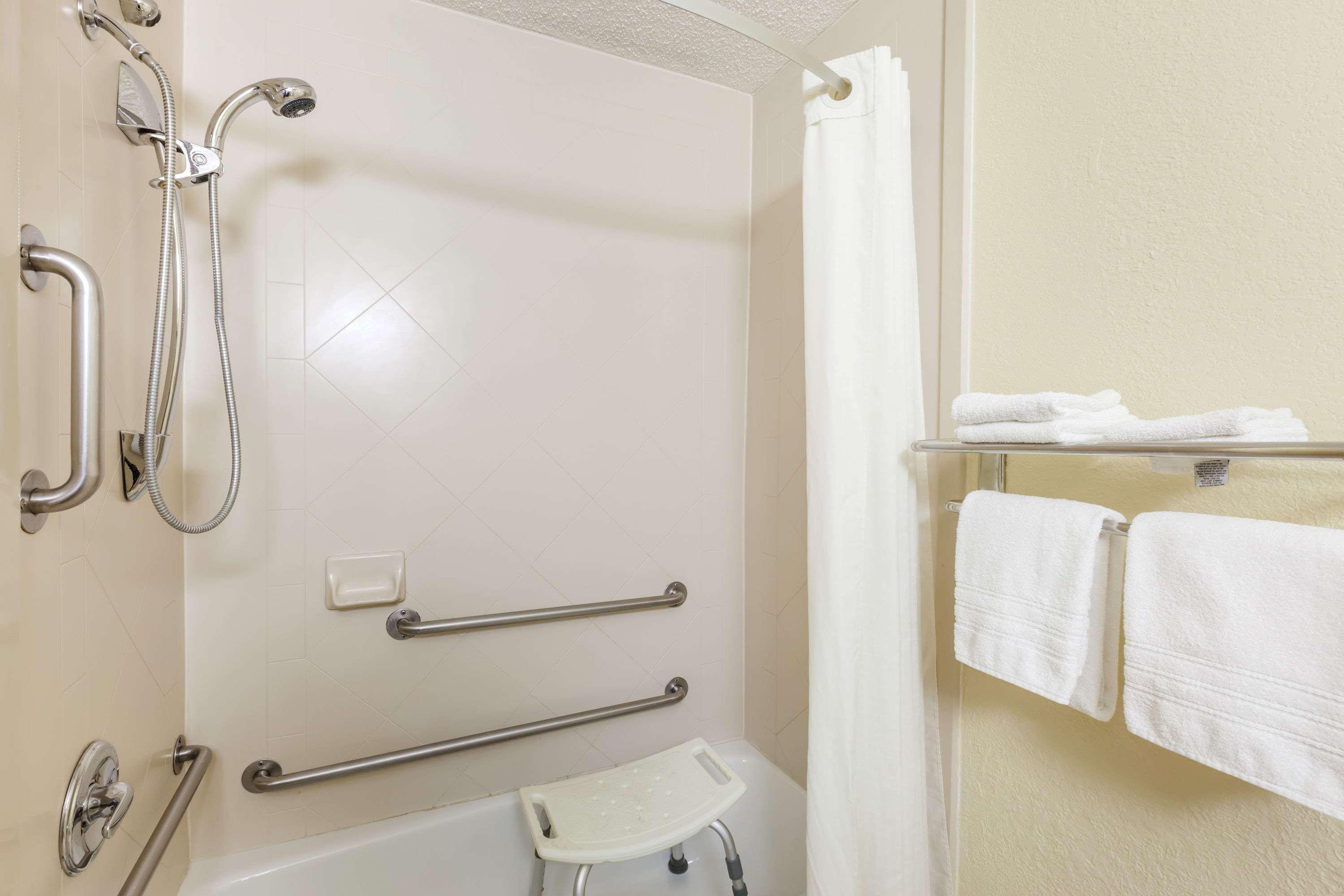 Super 8 By Wyndham - Albany Airport Hotel Latham